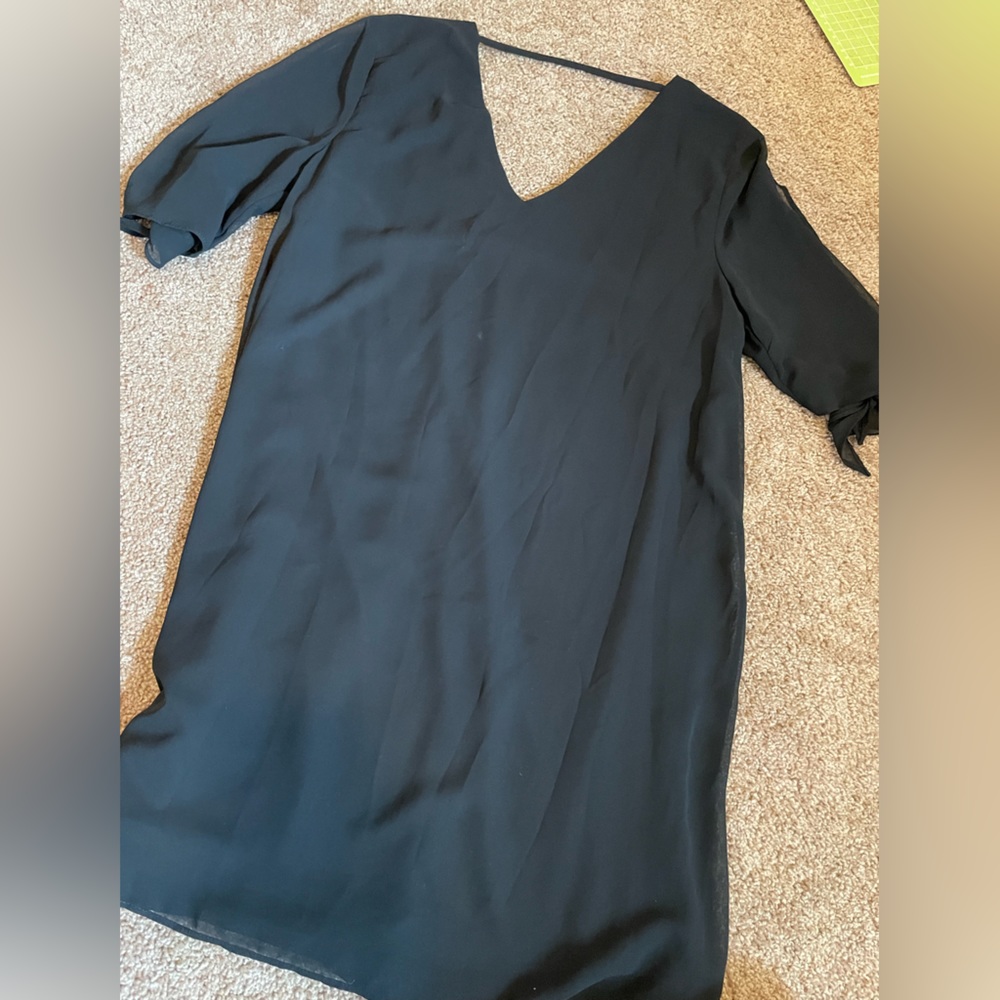 Soprano Back V cut out top, size medium